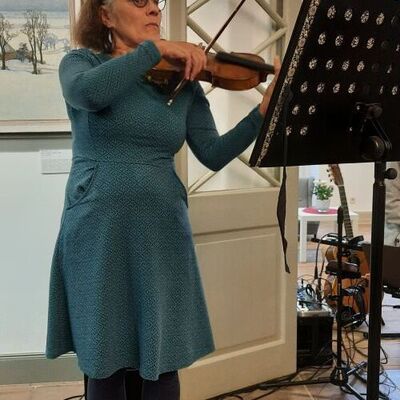 Die Musikerin Dagmar Olshausen, Geige